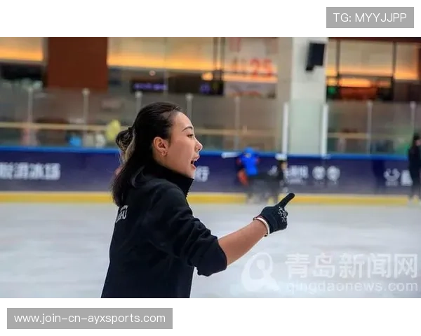 花样滑冰明星教练推出线上教学付费课程大受欢迎 花样滑冰明星教练推出线上教学付费课程大受欢迎