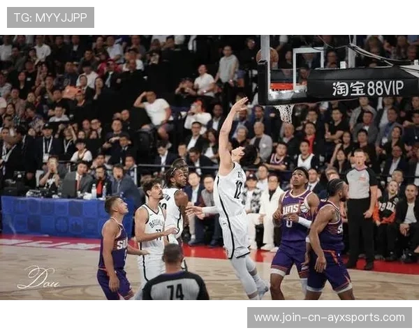 篮网队员在篮下争抢二次机会收获颇丰