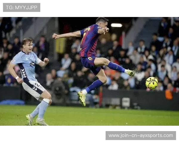 巴萨莱万补射门前完成建功全场哗然 巴萨莱万补射门前完成建功全场哗然