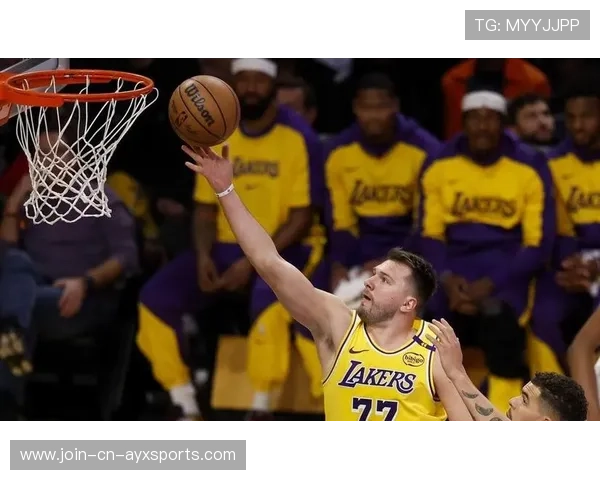 东契奇独挑攻防中枢，数据里程碑见证湖人新纪元