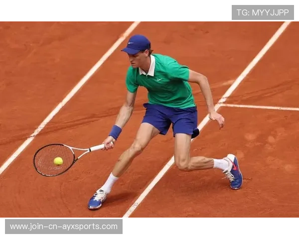 辛纳正手拍面爆闪