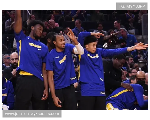 国王战术演示：板凳协防更能顶住关键回合