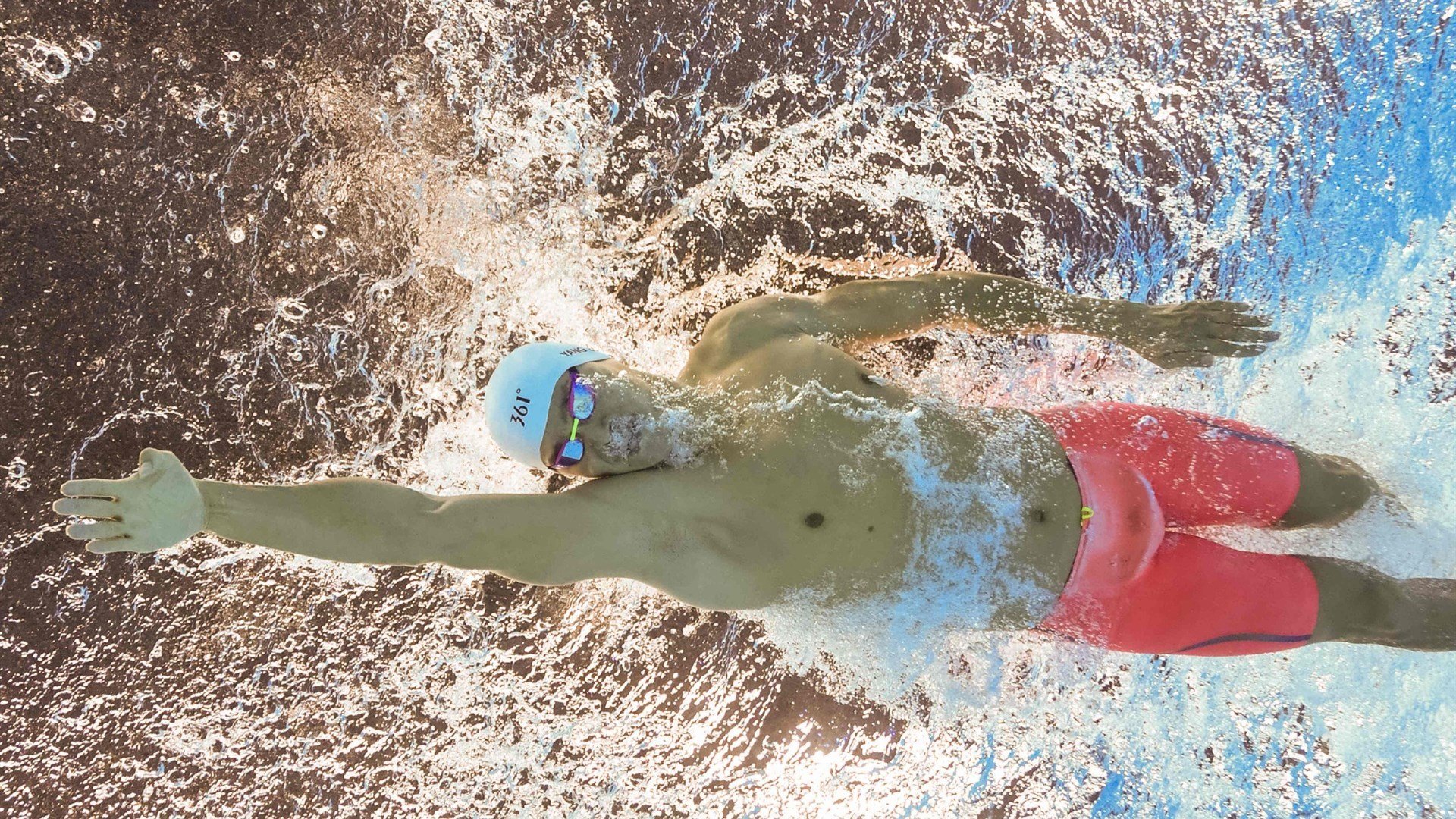 《粉丝狂欢嘉年华：线下活动让电竞更温暖》，粉丝线上活动有哪些